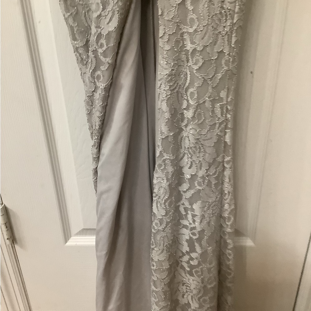 City Triangles Size 5 Juniors Silver Lace Formal Prom floor length Maxi Dress - Picture 8 of 16